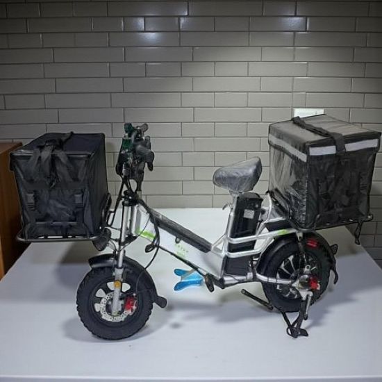 صورة دراجة كهربائية بتصميم مبتكر وبطارية 60V